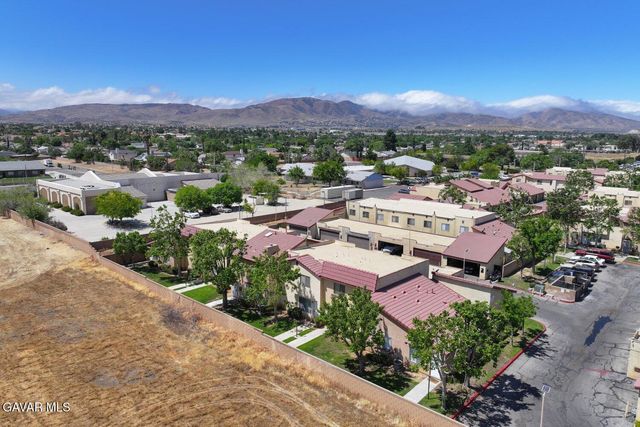 1750 E Avenue Q14 17, Palmdale, CA 93550