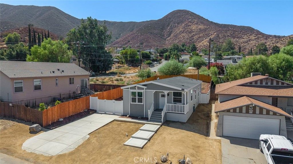 33239 Adelfa, Lake Elsinore, CA 92530 — exterior