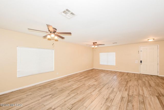 3560 E Silver Buckle Place, Tucson, AZ 85739