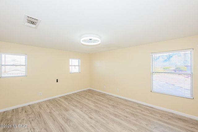 3560 E Silver Buckle Place, Tucson, AZ 85739