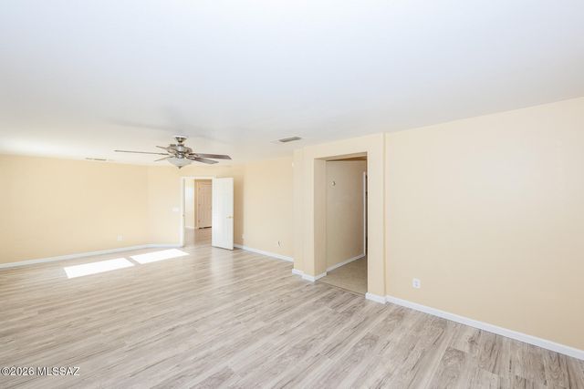 3560 E Silver Buckle Place, Tucson, AZ 85739