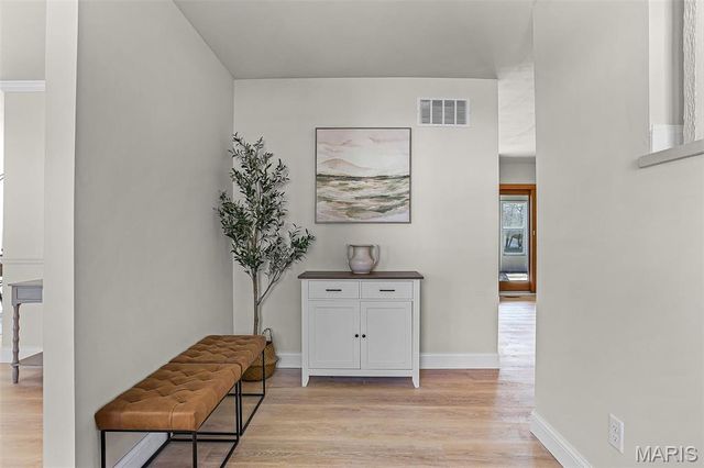 2007 Willow Lake Drive, Chesterfield, MO 63017