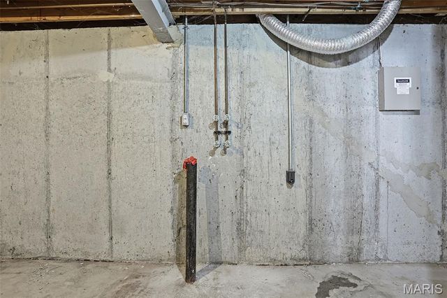 2007 Willow Lake Drive, Chesterfield, MO 63017