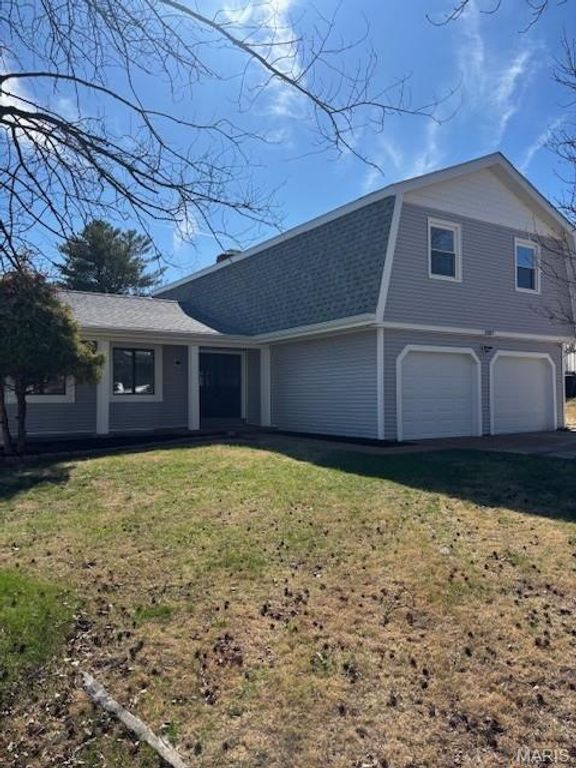 2007 Willow Lake Drive, Chesterfield, MO 63017