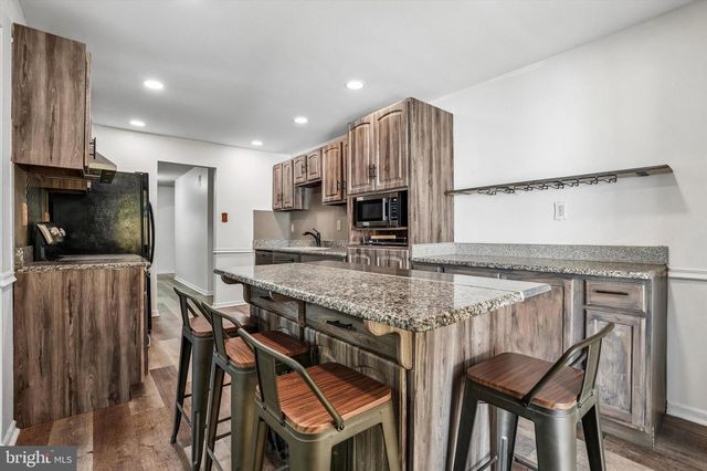115 PLEASANT HILL RD, Cheltenham, PA 19012