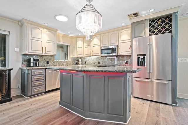 1617 Poinsettia Drive, Fort Lauderdale, FL 33305