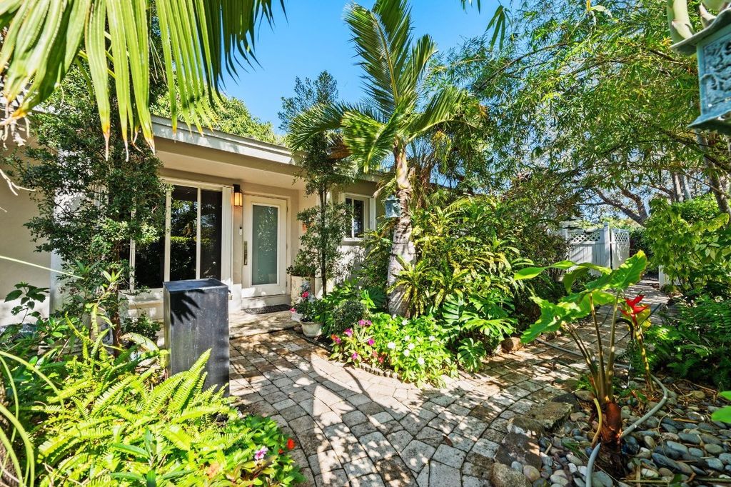 1617 Poinsettia Drive, Fort Lauderdale, FL 33305