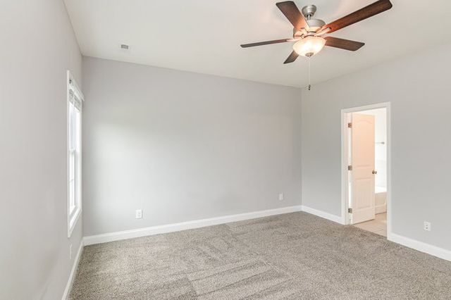 765 Buffalo Ford Dr, Clarksville, TN 37042