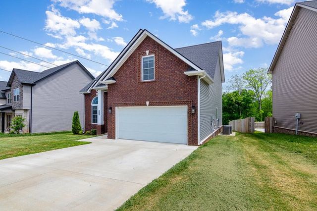 765 Buffalo Ford Dr, Clarksville, TN 37042