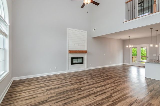 765 Buffalo Ford Dr, Clarksville, TN 37042