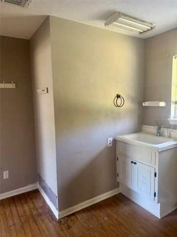 545 26th Street SE, Paris, TX 75460