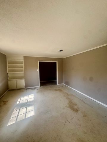 545 26th Street SE, Paris, TX 75460