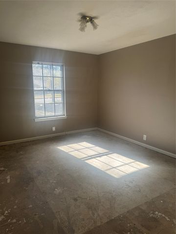 545 26th Street SE, Paris, TX 75460