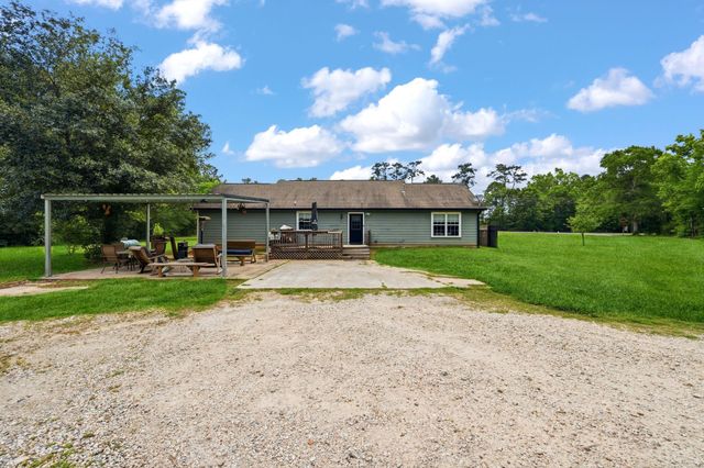 200 Chris Lane, Shepherd, TX 77371