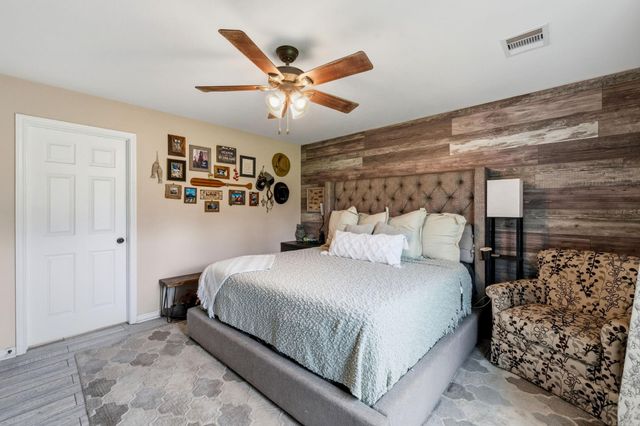200 Chris Lane, Shepherd, TX 77371