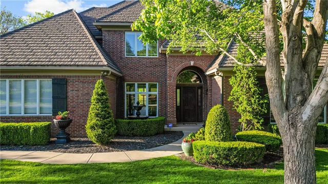 3604 W 153rd Street, Leawood, KS 66224