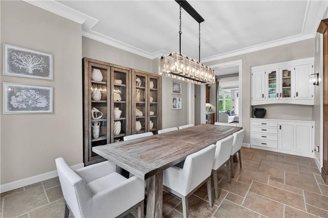 3604 W 153rd Street, Leawood, KS 66224
