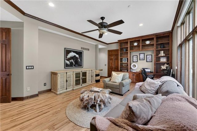 3604 W 153rd Street, Leawood, KS 66224