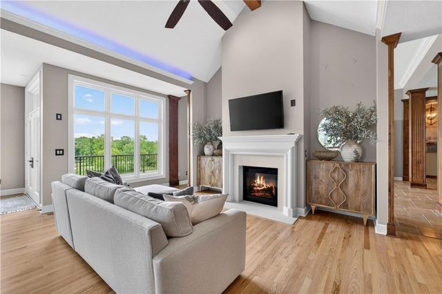 3604 W 153rd Street, Leawood, KS 66224