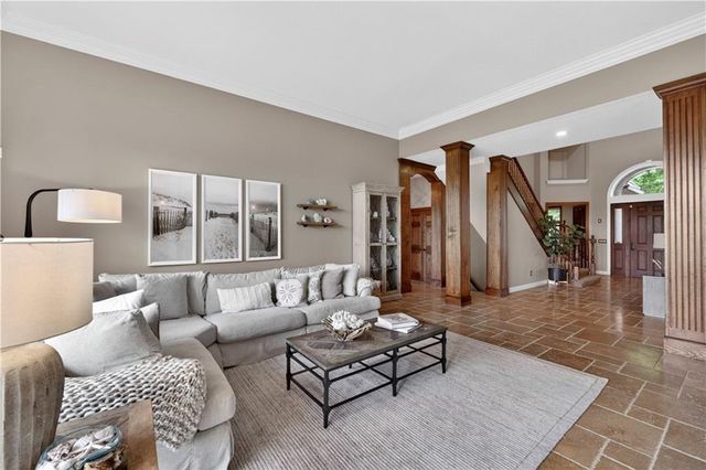 3604 W 153rd Street, Leawood, KS 66224