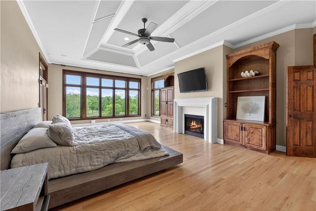 3604 W 153rd Street, Leawood, KS 66224