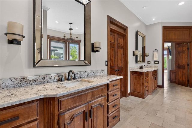 3604 W 153rd Street, Leawood, KS 66224