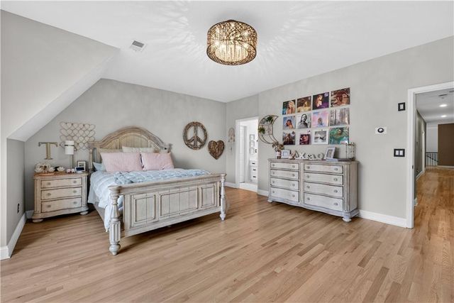 3604 W 153rd Street, Leawood, KS 66224