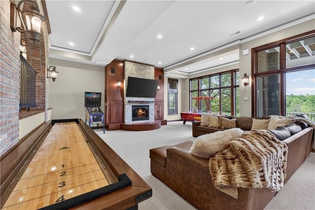 3604 W 153rd Street, Leawood, KS 66224