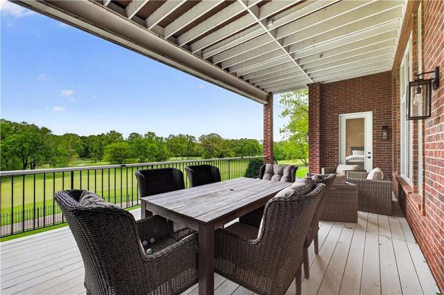 3604 W 153rd Street, Leawood, KS 66224