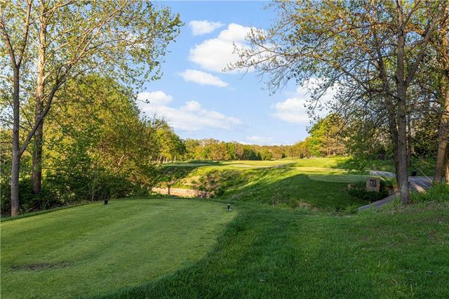 3604 W 153rd Street, Leawood, KS 66224