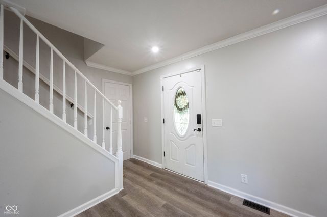9861 Oakleaf Way, Mccordsville, IN 46055
