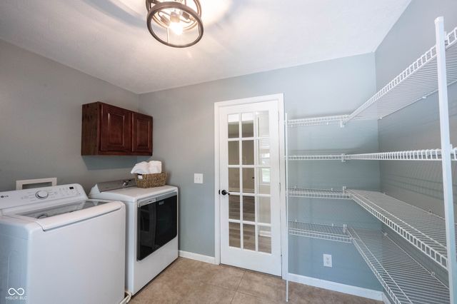 9861 Oakleaf Way, Mccordsville, IN 46055