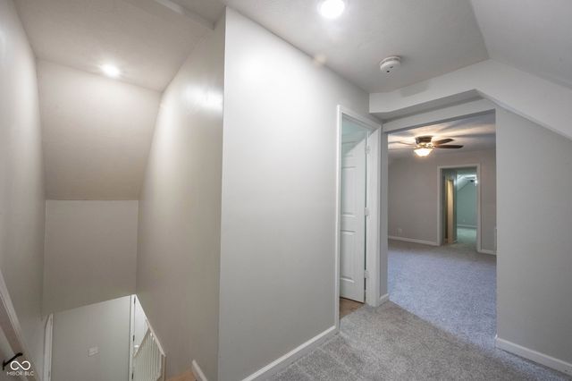 9861 Oakleaf Way, Mccordsville, IN 46055