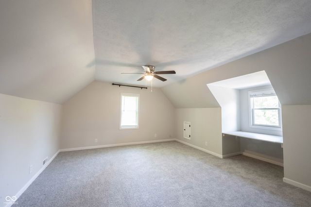 9861 Oakleaf Way, Mccordsville, IN 46055
