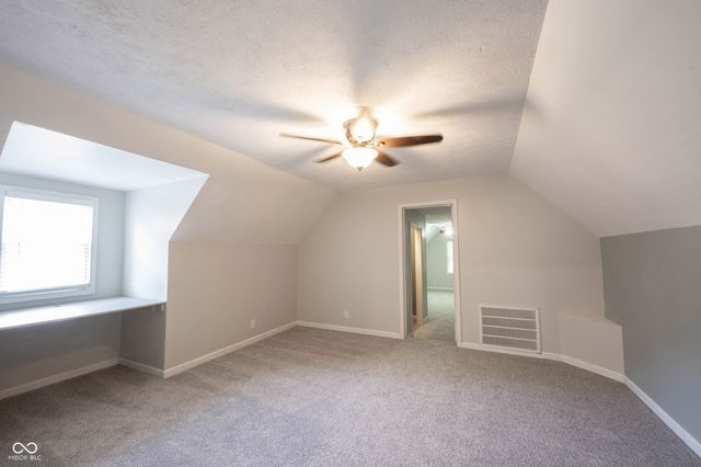 9861 Oakleaf Way, Mccordsville, IN 46055