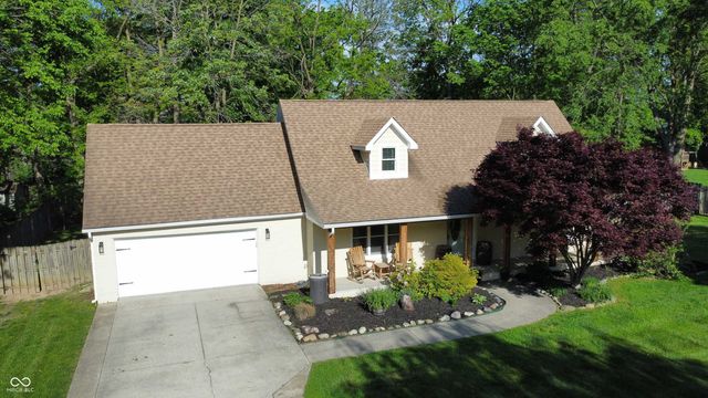 9861 Oakleaf Way, Mccordsville, IN 46055