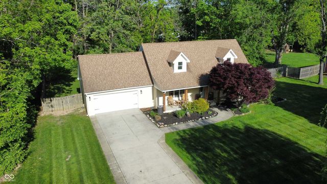 9861 Oakleaf Way, Mccordsville, IN 46055