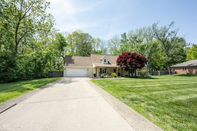9861 Oakleaf Way, Mccordsville, IN 46055