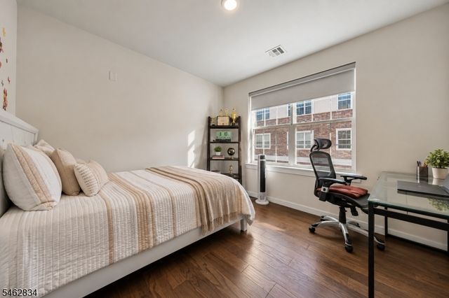 724 Lorhan Dr, Piscataway Twp., NJ 08854