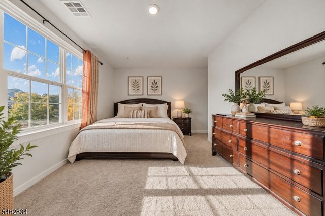 724 Lorhan Dr, Piscataway Twp., NJ 08854