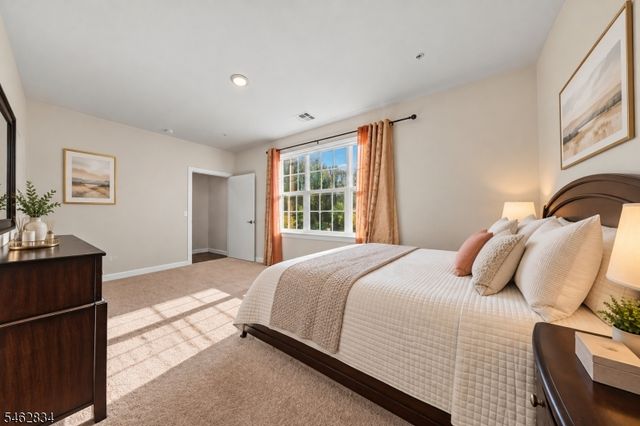724 Lorhan Dr, Piscataway Twp., NJ 08854