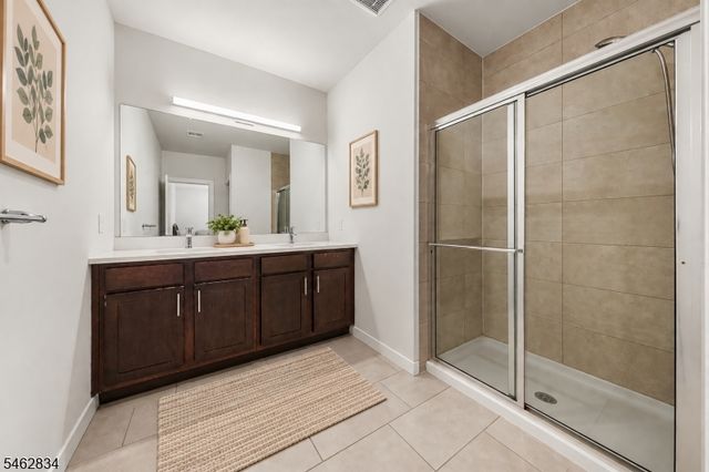 724 Lorhan Dr, Piscataway Twp., NJ 08854