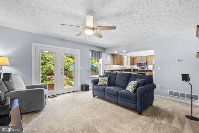 3216 ART HALL LN, Pasadena, MD 21122