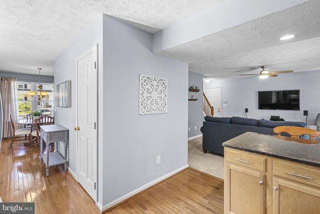 3216 ART HALL LN, Pasadena, MD 21122