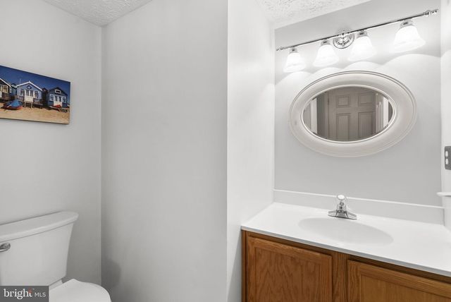 3216 ART HALL LN, Pasadena, MD 21122
