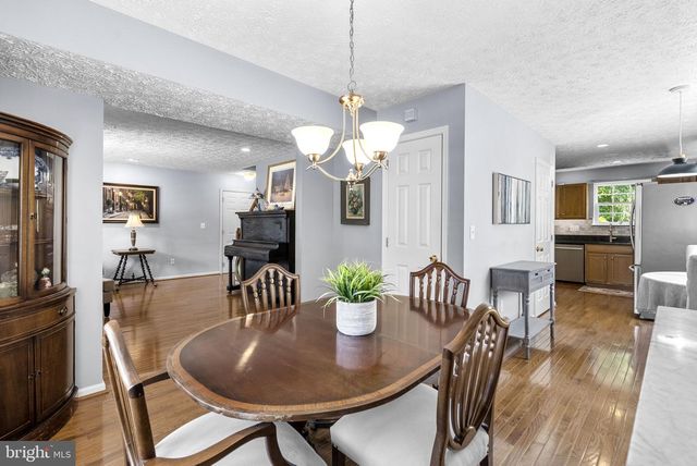 3216 ART HALL LN, Pasadena, MD 21122