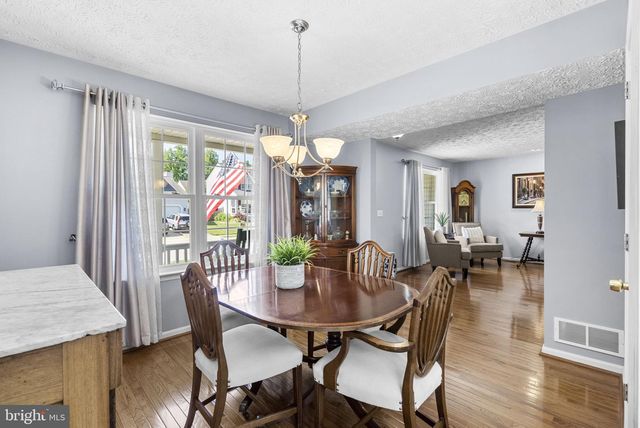 3216 ART HALL LN, Pasadena, MD 21122