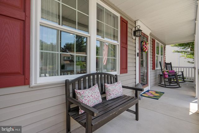 3216 ART HALL LN, Pasadena, MD 21122