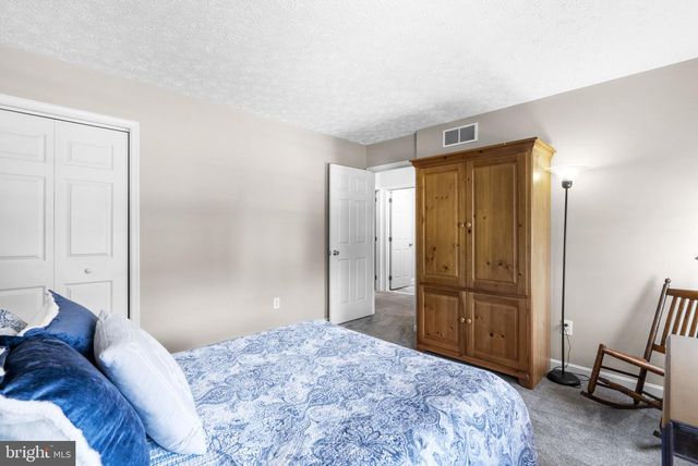 3216 ART HALL LN, Pasadena, MD 21122
