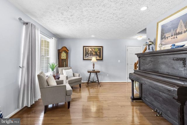 3216 ART HALL LN, Pasadena, MD 21122